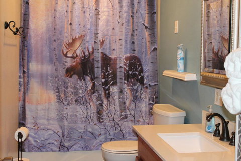 Moose Tracks B & B - LBG 11