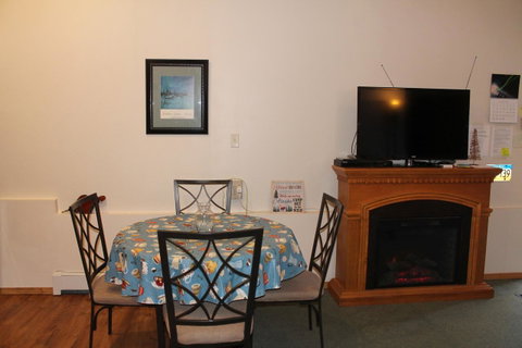 Moose Tracks B & B - LBG 30