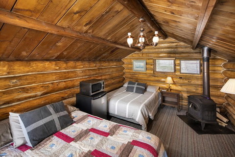Bear Creek Lodge Alaska - LBG 11