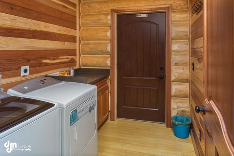 Alaska Knotty Pine B&B - LBG 33