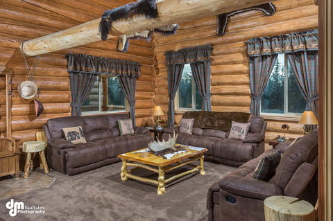 Alaska Knotty Pine B&B - LBG 44