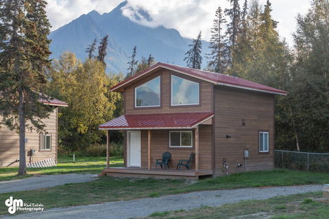 Pine Cottage At Alaska Backcountry Cottages - LBG 25