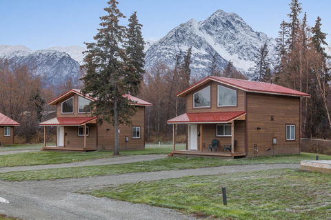 Pine Cottage At Alaska Backcountry Cottages - LBG 4
