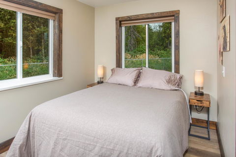 Pine Cottage At Alaska Backcountry Cottages - LBG 36