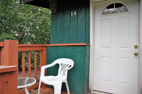Gwin's Lodge - LBG 22