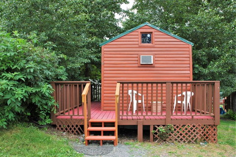 Gwin's Lodge - LBG 3