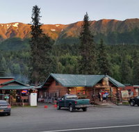 Gwin's Lodge
