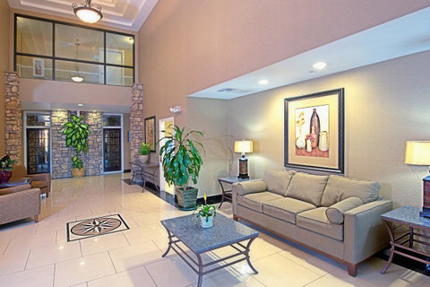 Holiday Inn Express Hotel & Suites Tucson - LBG 4