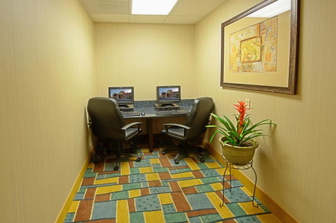 Holiday Inn Express Hotel & Suites Tucson - LBG 10