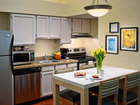 Sonesta ES Suites Tucson - LBG 12