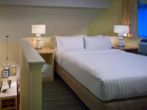 Sonesta ES Suites Tucson - LBG 7