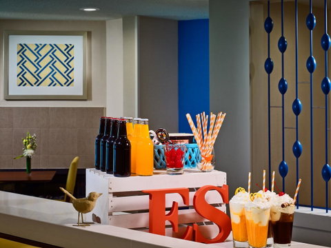 Sonesta ES Suites Tucson - LBG 15