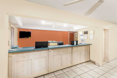 Knights Inn And Suites Yuma - LBG 31