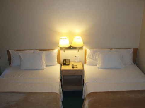 Knights Inn And Suites Yuma - LBG 17