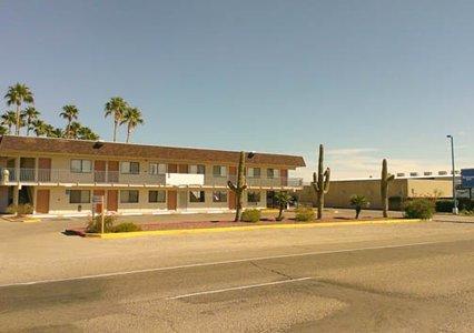 Super Inn Motel - LBG 0