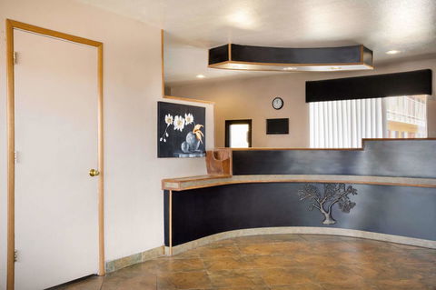 Travelodge By Wyndham Winslow - LBG 42