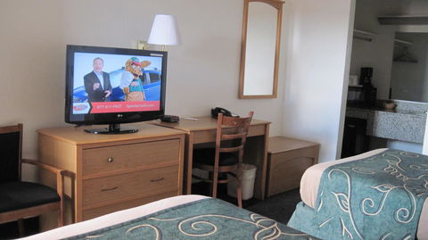 Travelodge By Wyndham Winslow - LBG 24