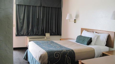 Travelodge By Wyndham Winslow - LBG 14