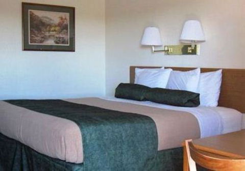 Travelodge By Wyndham Winslow - LBG 6