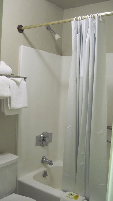 Travelodge By Wyndham Winslow - LBG 23