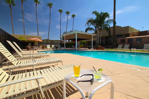Ramada By Wyndham Tucson - LBG 7