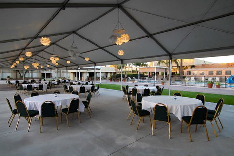 Ramada By Wyndham Tucson - LBG 14