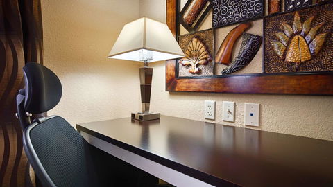 Best Western Plus JFK Inn & Suites - LBG 9