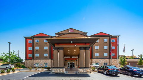 Best Western Plus JFK Inn & Suites - LBG 30