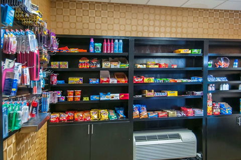 Best Western Plus JFK Inn & Suites - LBG 19