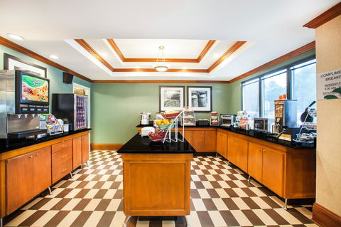 Wingate By Wyndham North Little Rock - LBG 9