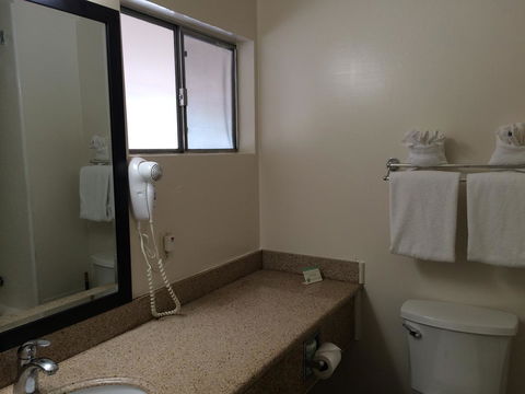Americas Best Value Presidents Inn Monterey - LBG 28
