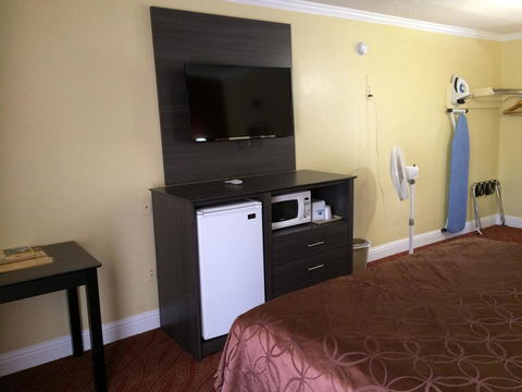 Americas Best Value Presidents Inn Monterey - LBG 29