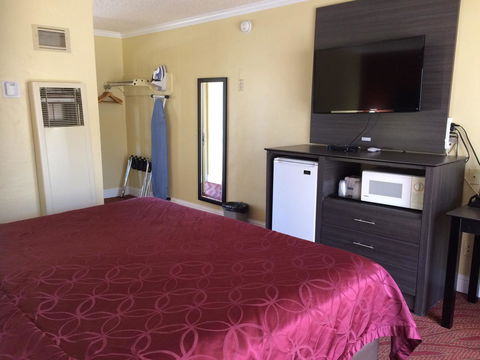 Americas Best Value Presidents Inn Monterey - LBG 23
