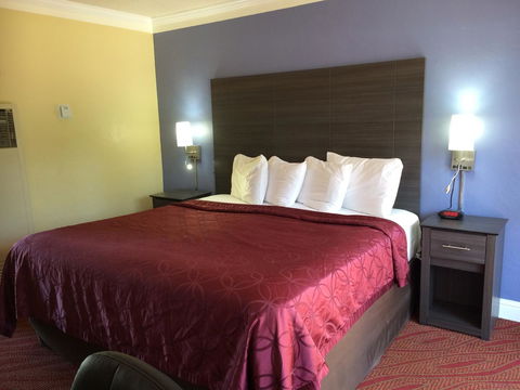 Americas Best Value Presidents Inn Monterey - LBG 21