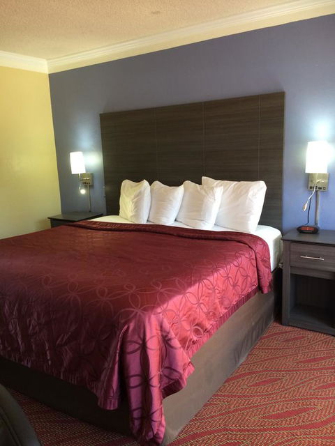 Americas Best Value Presidents Inn Monterey - LBG 22