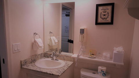 The Monterey Hotel - LBG 8