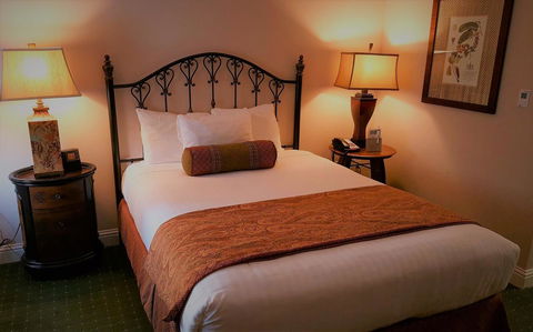 The Monterey Hotel - LBG 12