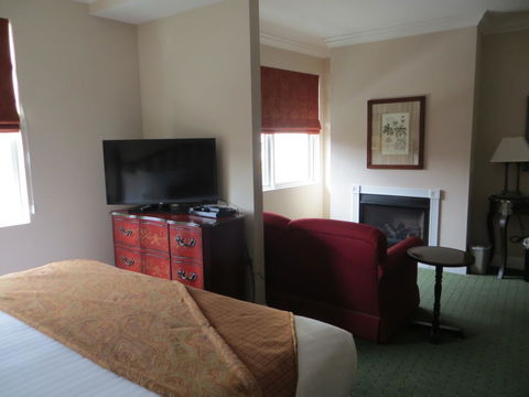 The Monterey Hotel - LBG 35