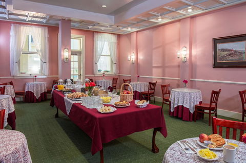 The Monterey Hotel - LBG 6