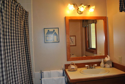 Summerland Inn - LBG 16