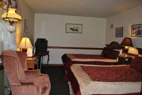 Summerland Inn - LBG 29