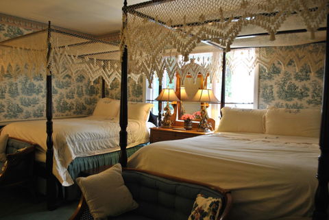 Summerland Inn - LBG 35