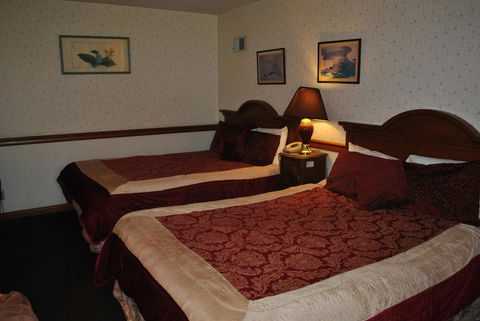 Summerland Inn - LBG 33