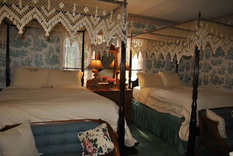 Summerland Inn - LBG 38