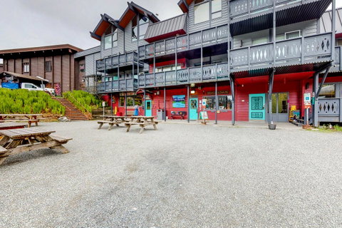 East Condo# 210 - LBG 19