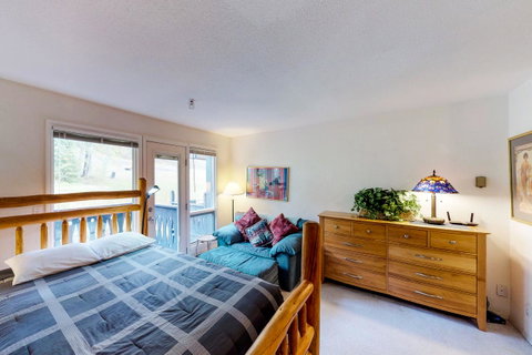 East Condo# 210 - LBG 5