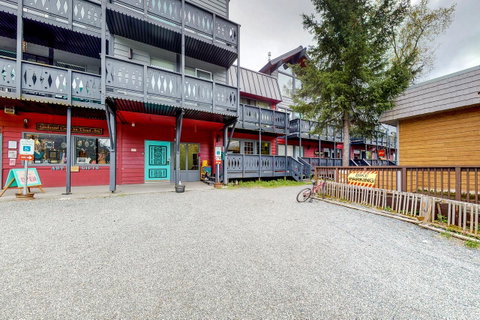 East Condo# 210 - LBG 18