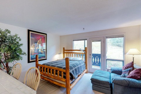 East Condo# 210 - LBG 0