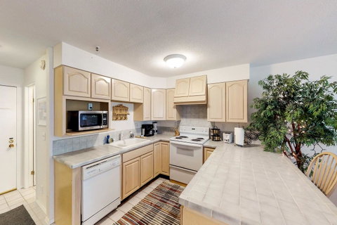 East Condo# 210 - LBG 9
