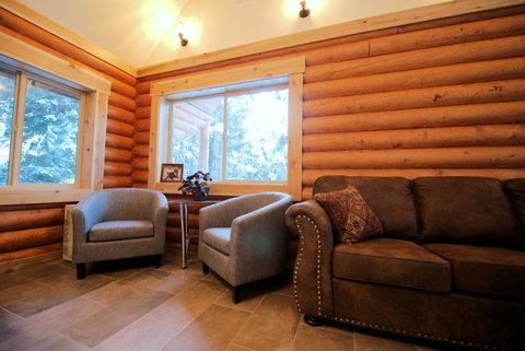 Placer Cabin - LBG 5